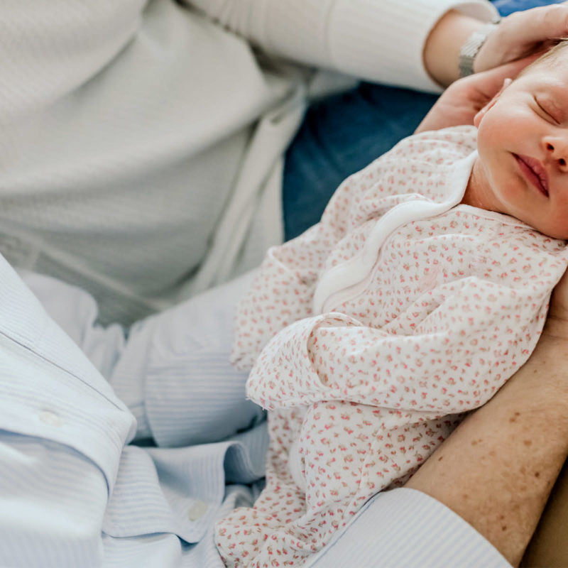 5 Types of Baby Clothes Every Parent Must Have