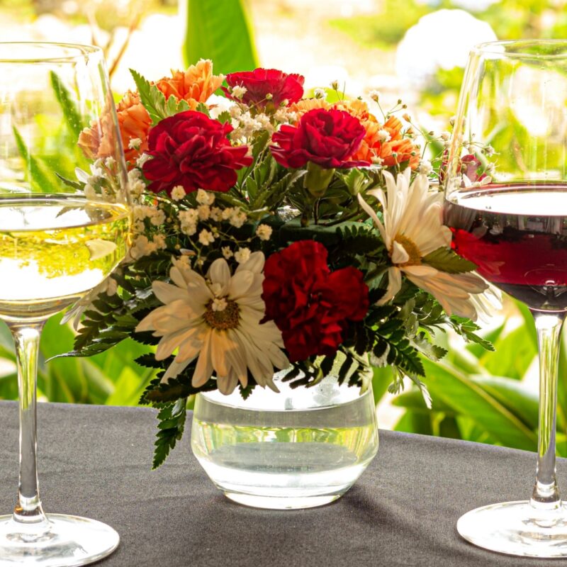 How to Choose Unique Anniversary Gift for Parents