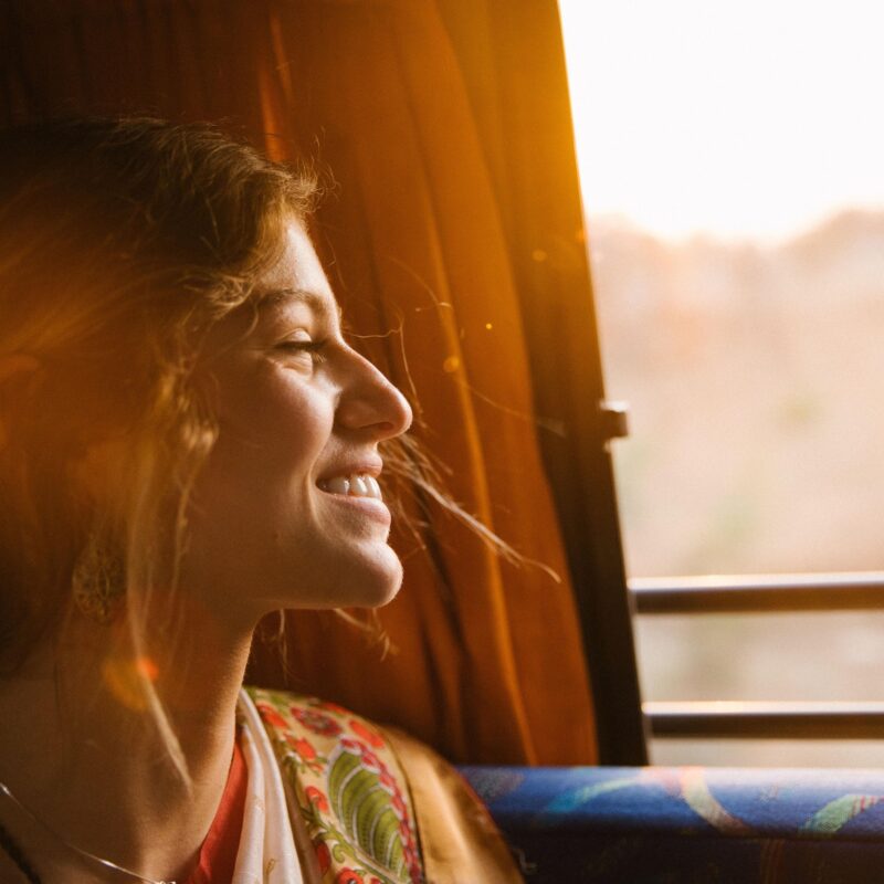 5 No-BS Ways to Feel Confident and Sexy