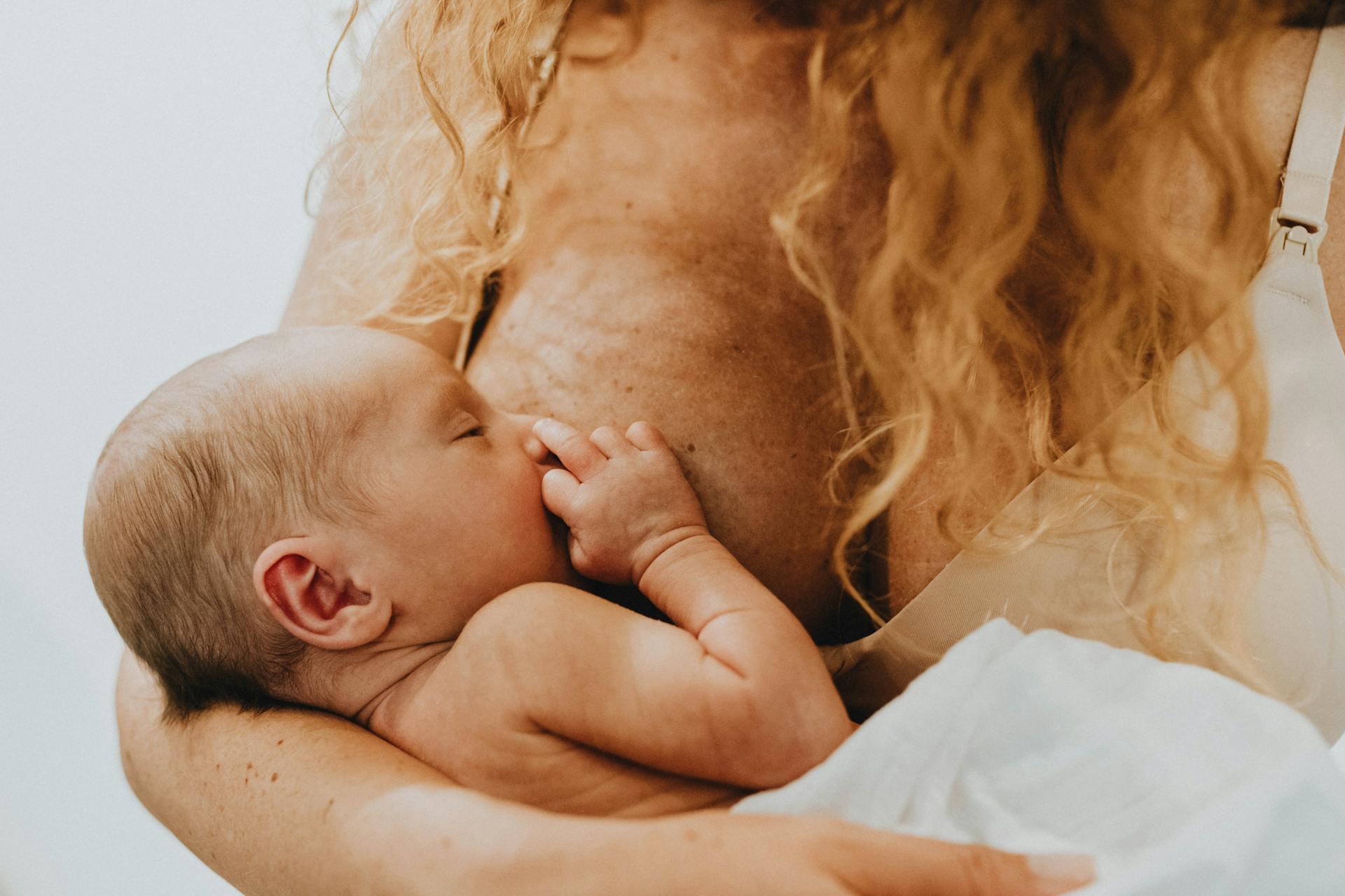 Top Tips for Breastfeeding Your Newborn