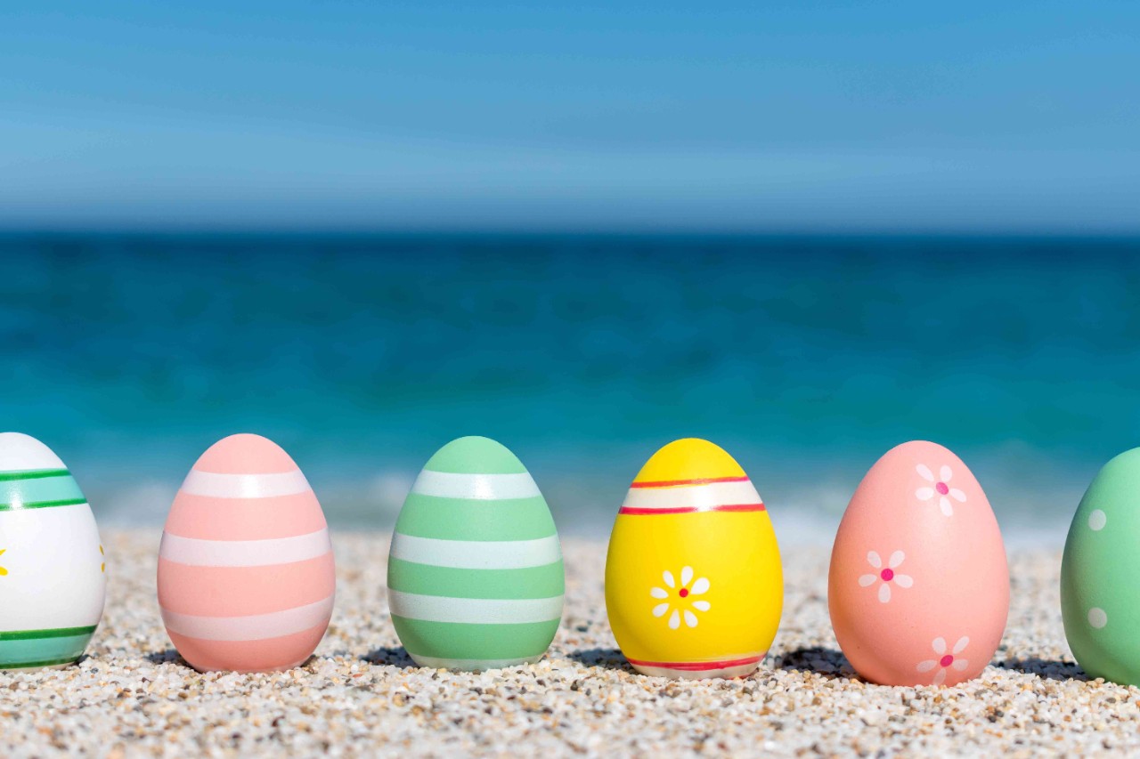 How to Save Money on Easter Weekend Travel Expenses